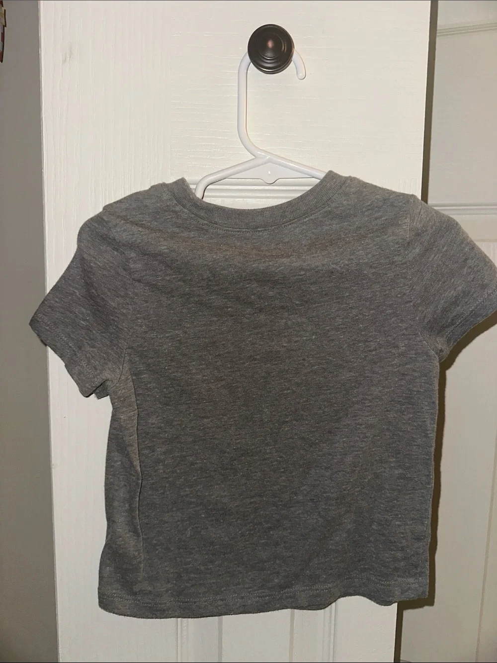 Old Navy Gray Grinch Holiday Graphic Tee